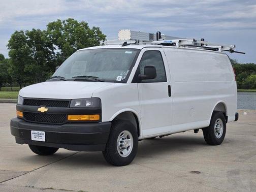 2025 Chevrolet Express 2500 RWD 2500 Regular Wheelbase WT