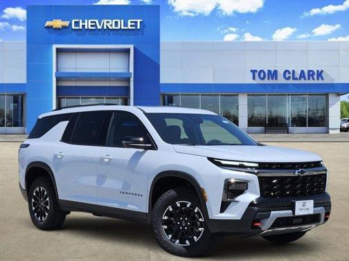 Polar White Tricoat 2026 Chevrolet Traverse AWD Z71