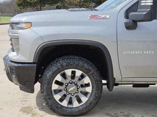 2026 Chevrolet Silverado 2500 Custom