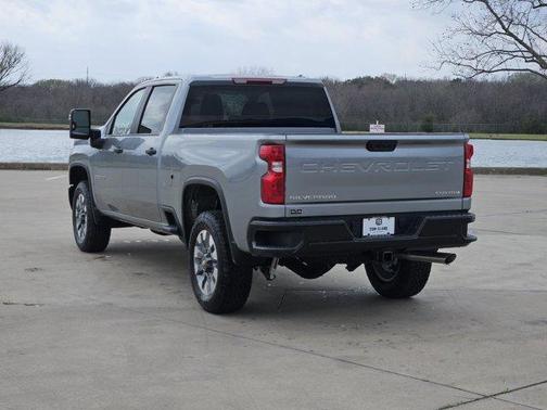 2026 Chevrolet Silverado 2500 Custom