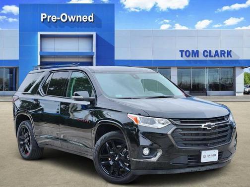 Mosaic Black Metallic 2021 Chevrolet Traverse Premier