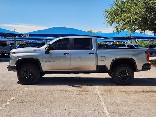 Sterling Gray Metallic 2025 Chevrolet Silverado 2500 4WD Crew Cab Standard Bed ZR2