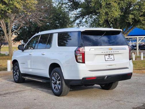 2021 Chevrolet Suburban LT