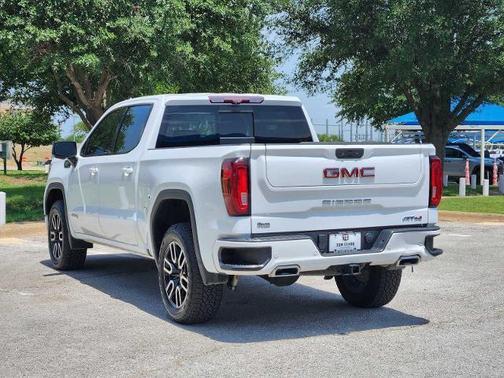 Summit White 2021 GMC Sierra 1500 AT4