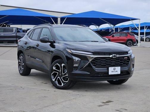 Mosaic Black Metallic 2026 Chevrolet Trax FWD 2RS