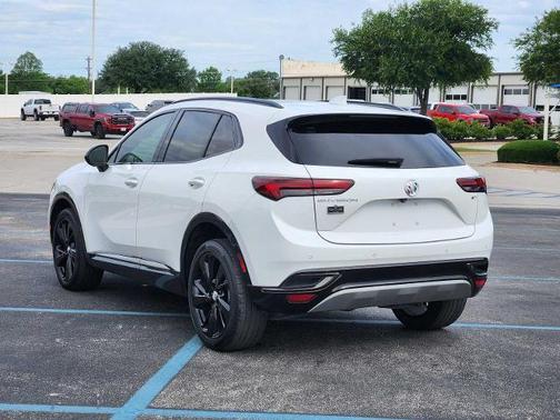 Summit White 2022 Buick Envision FWD Essence