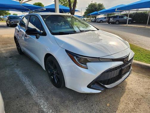 Super White 2021 Toyota Corolla SE