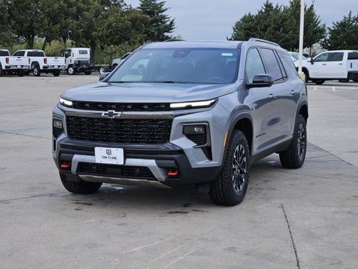 Sterling Gray Metallic 2026 Chevrolet Traverse AWD Z71