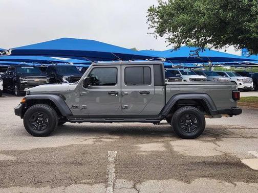 Sting-Gray Clearc 2021 Jeep Gladiator Sport