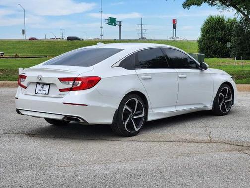 Platinum White Pearl 2019 Honda Accord Sport