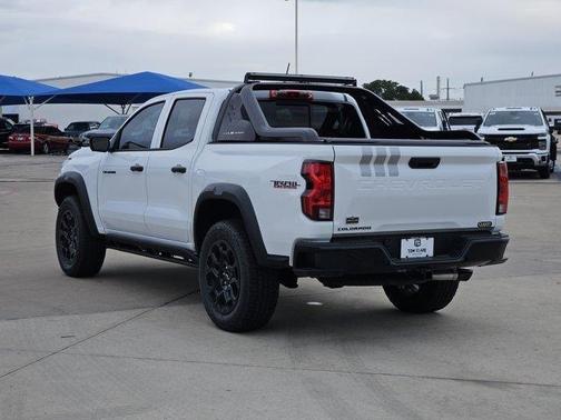 Summit White 2026 Chevrolet Colorado Trail Boss