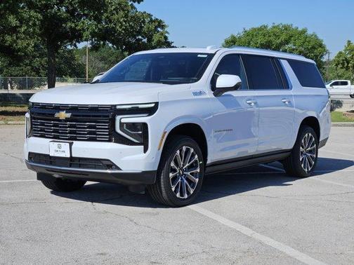 Polar White Tricoat 2026 Chevrolet Suburban High Country, 4WD