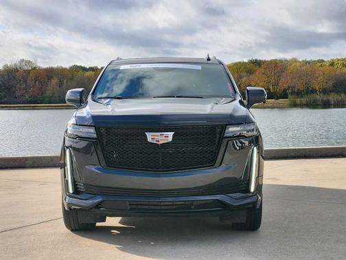 2023 Cadillac Escalade Sport