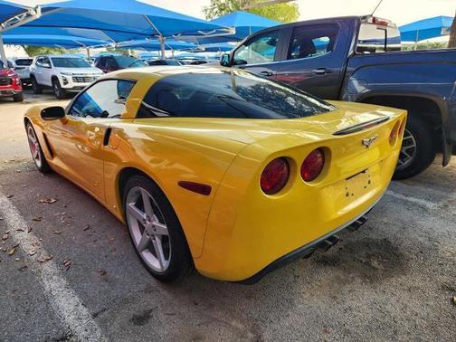 Velocity Yellow Tintcoat 2007 Chevrolet Corvette Base