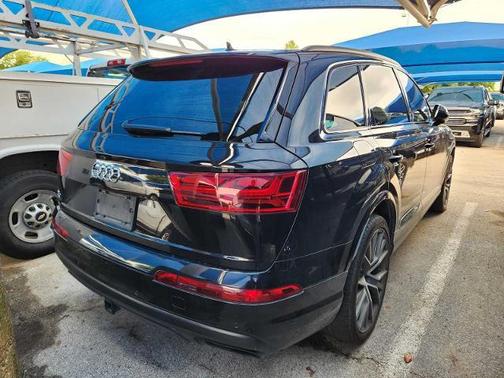 Black 2019 Audi Q7 55 Prestige