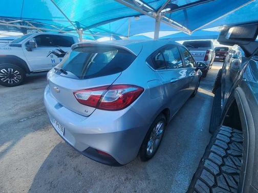 Silver Ice Metallic 2019 Chevrolet Cruze LT