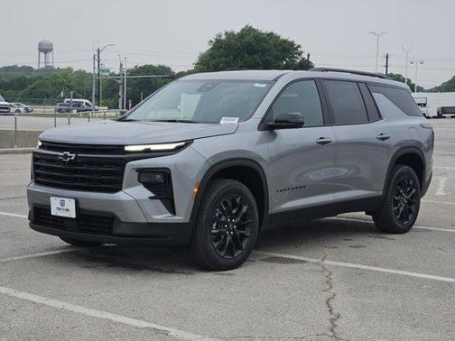 Sterling Gray Metallic 2026 Chevrolet Traverse LT