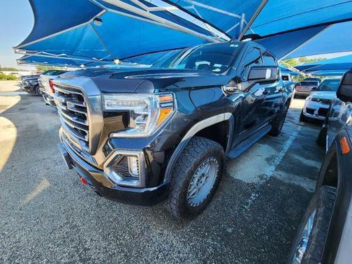 Onyx Black 2022 GMC Sierra 1500 AT4