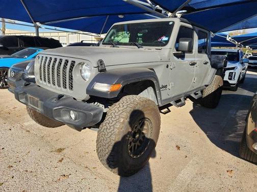 2022 Jeep Gladiator Sport