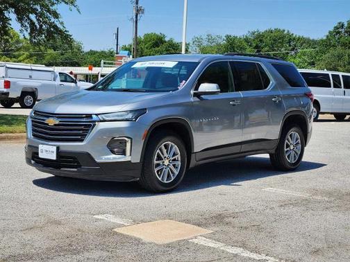 Sterling Gray Metallic 2023 Chevrolet Traverse LT Cloth