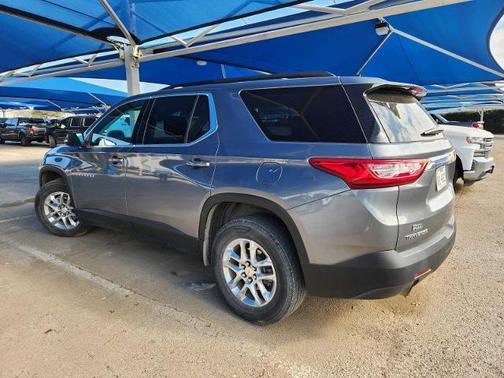 2021 Chevrolet Traverse LT Cloth