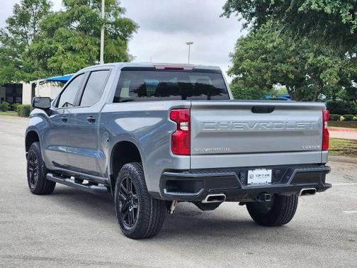 Sterling Gray Metallic 2024 Chevrolet Silverado 1500 Custom Trail Boss