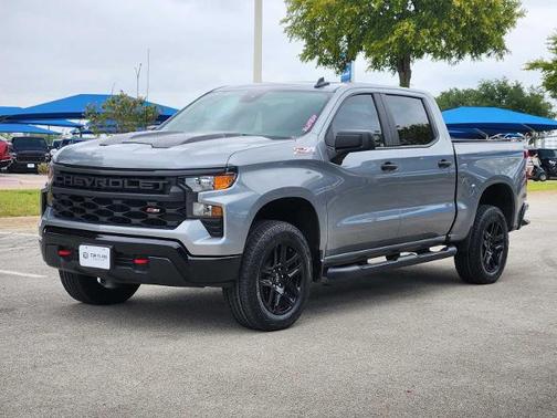Sterling Gray Metallic 2024 Chevrolet Silverado 1500 Custom Trail Boss
