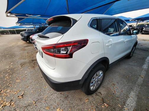 2020 Nissan Rogue Sport S