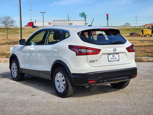 2020 Nissan Rogue Sport S