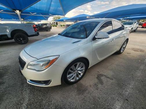 White Diamond Tricoat 2015 Buick Regal Turbo