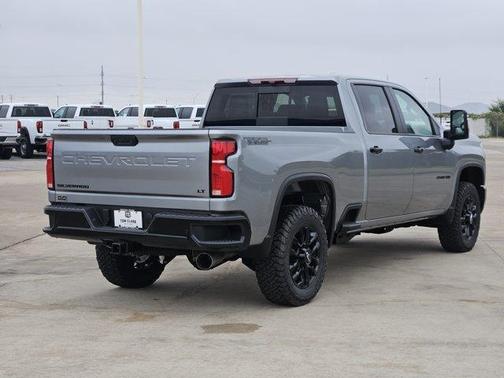 Sterling Gray Metallic 2026 Chevrolet Silverado 2500 LT