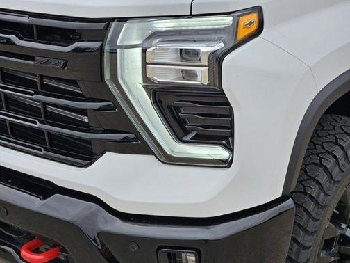 Summit White 2026 Chevrolet Silverado 3500 LT