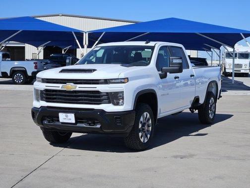 2026 Chevrolet Silverado 2500 Custom