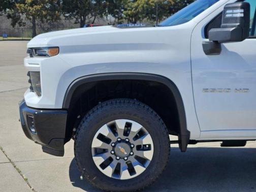 2026 Chevrolet Silverado 2500 Custom