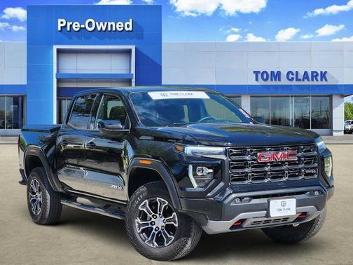 Onyx Black 2024 GMC Canyon AT4