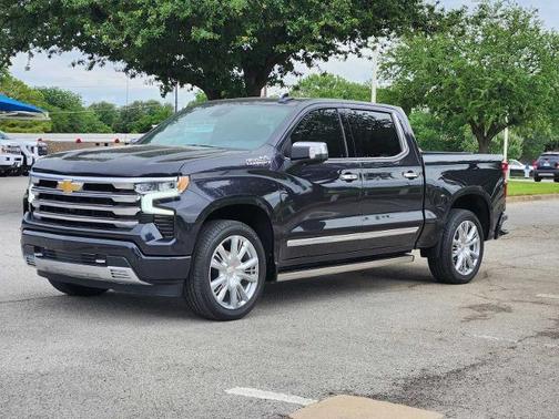Dark Ash Metallic 2024 Chevrolet Silverado 1500 High Country