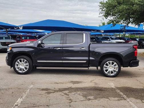 Dark Ash Metallic 2024 Chevrolet Silverado 1500 High Country