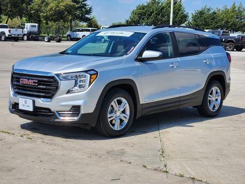 Quicksilver Metallic 2022 GMC Terrain SLE