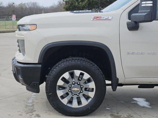 2026 Chevrolet Silverado 2500 Custom