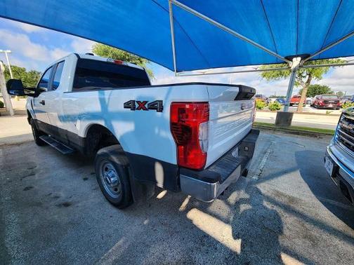 Oxford White 2022 Ford F-250 XL