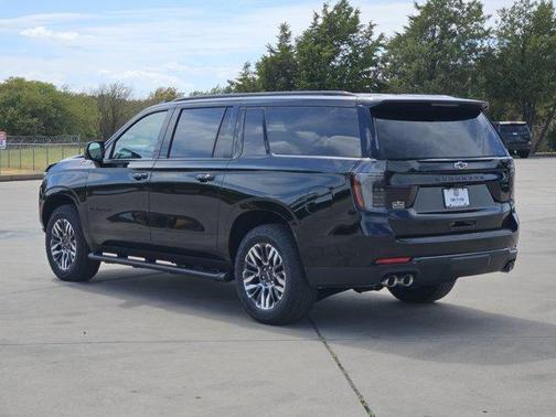 Black 2026 Chevrolet Suburban Z71, 4WD