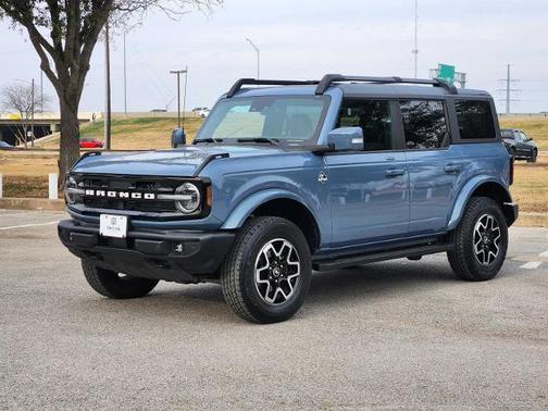 2023 Ford Bronco Outer Banks