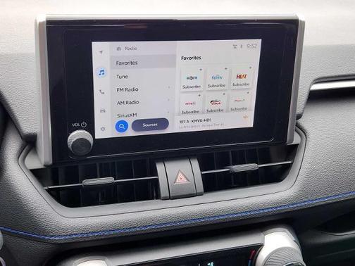 Wind Chill Pearl 2024 Toyota RAV4 Hybrid SE