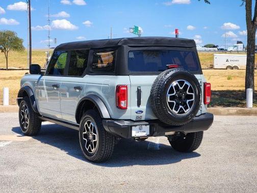 Cactus Gray 2024 Ford Bronco Black Diamond