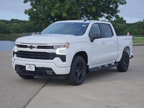 Summit White 2026 Chevrolet Silverado 1500 RST