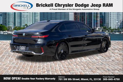 Black Sapphire Metallic 2024 BMW 740 740i