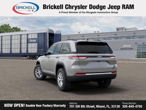 2025 Jeep Grand Cherokee Laredo