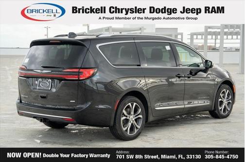 2025 Chrysler Pacifica L