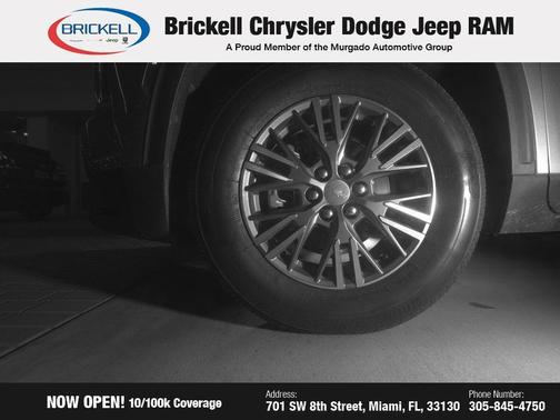 Sterling Gray Metallic 2024 Chevrolet Traverse LT