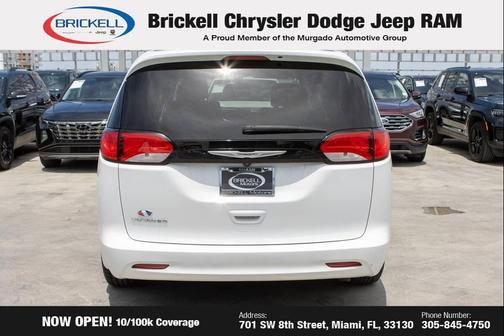 2022 Chrysler Voyager LX